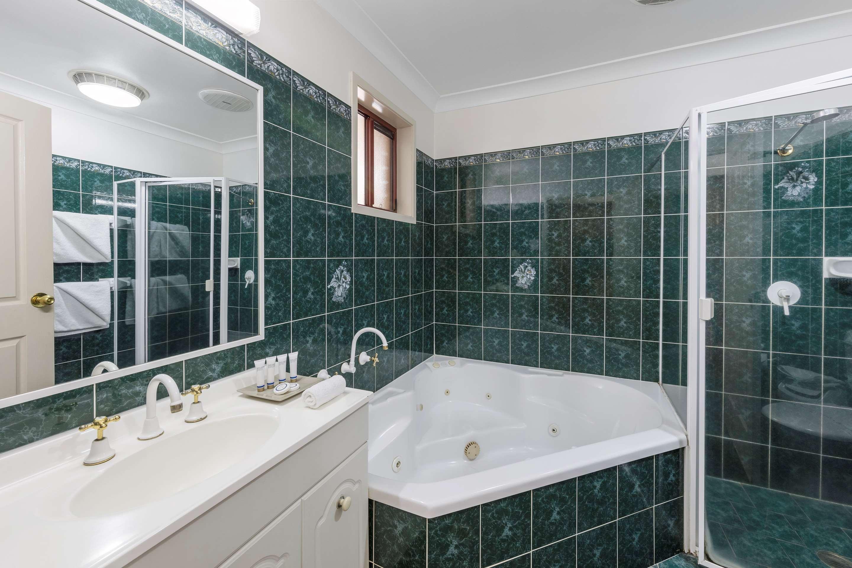 Best Western Ambassador Motor Inn & Apartments Уогга-Уогга Экстерьер фото